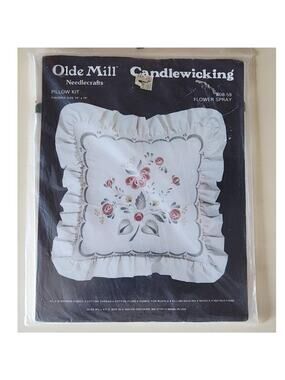 Vintage Olde Mill Candlewicking Pillow Kit Flower Spray #08-59 Sealed 14x14